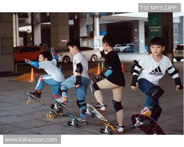 成都滑板队的速度挑战与成长之路探索滑板文化的魅力与激情 成都滑板队的速度挑战与成长之路探索滑板文化的魅力与激情