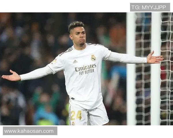 足球明星们为何钟情于13号球衣背后的故事与传奇